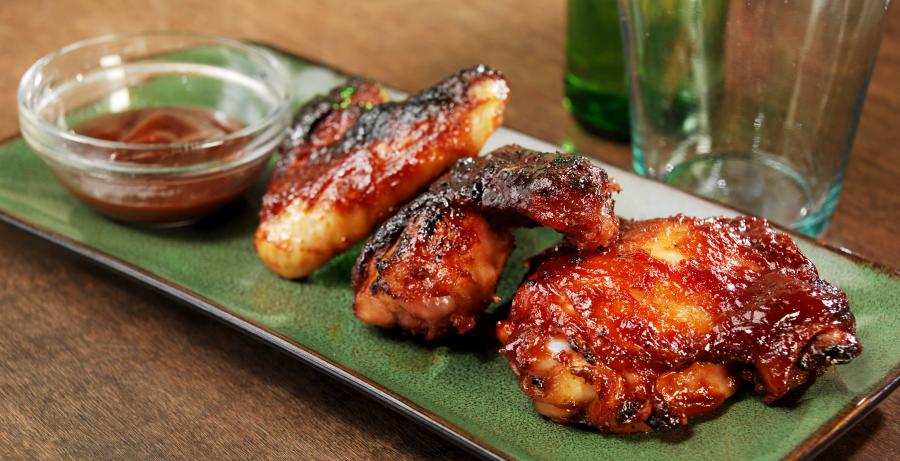 Mixed BBQ Chicken Wings with BBQ Sauce Food Picture