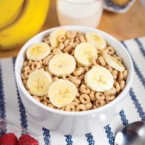 Toasted Oat Rounds Cereal With Bananas Food Picture