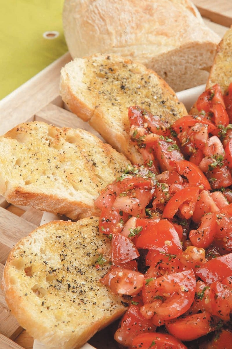 Vienna Bread with Tomatoes Food Picture